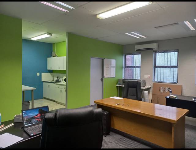 86M² CO-WORKING SPACE TO LET IN NDABENI